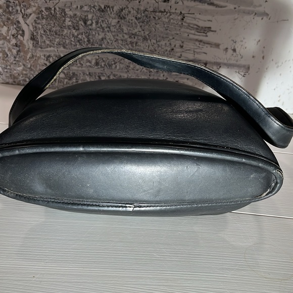 COACH BAG 9806 Black LEATHER SLIM EQUESTRIAN BUCKET SHOULDER PURSE
Made In USA - Picture 5 of 12